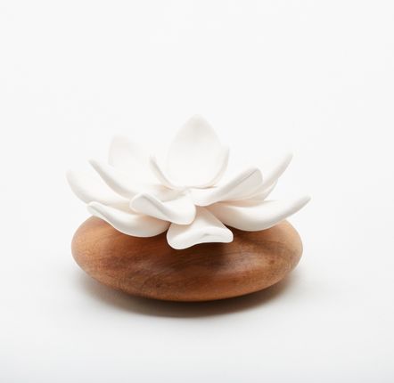 Scents - Natural home fragrance diffuser made of porcelain and wood - JADE - ANOQ