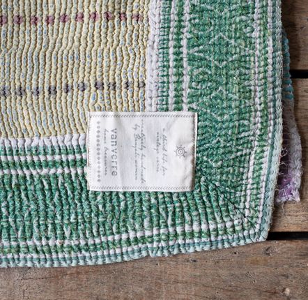 Other caperts - Kantha Sari throws vintage - VAN VERRE