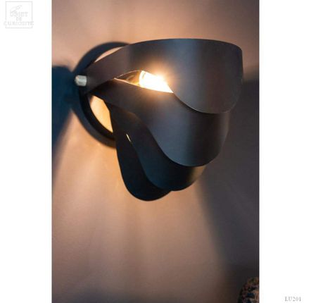 Wall lamps - Our collection of wall lamps - OBJET DE CURIOSITÉ