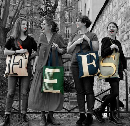 Women's Crossbody Bags: Elegant and Iconic | Tosca Blu