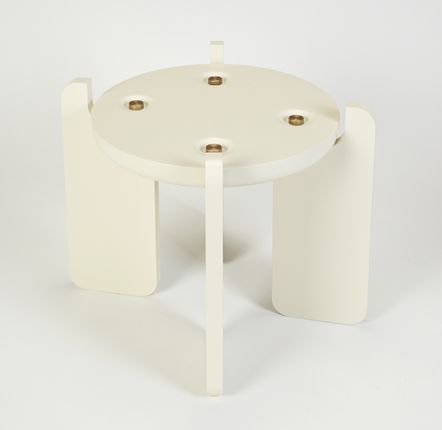 Tables pour hôtels - Ipanema Table d'appoint basse ronde, bois laqué blanche, boulon laiton - DUISTT