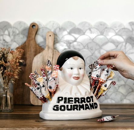 Candy - Gourmet box: Pierrot Gourmand bust + case of 40 assorted lollipops - PIERROT GOURMAND