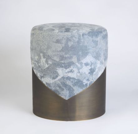 Stools for hospitalities & contracts - Lune V round Pouf in brass Base and COM - DUISTT