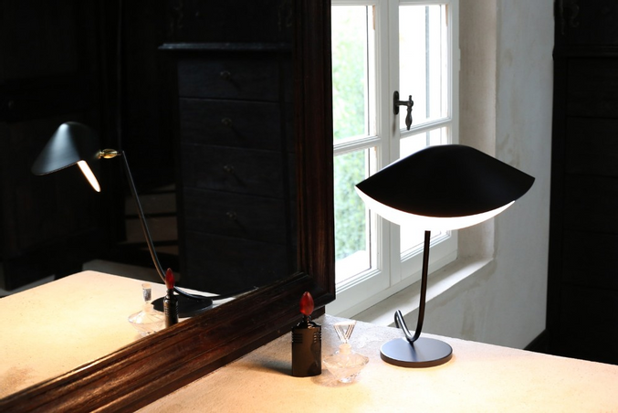  - Lampe à poser « Antony » de Serge Mouille, réédition de l’originale de 1955
