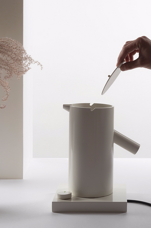  - Bouilloire éléctrique en porcelaine