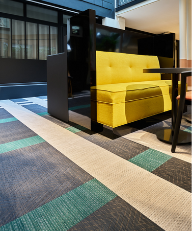  - Open space - Hotel Mercure - Paris - FRANCE