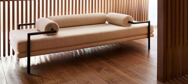  - Dorcia Daybed