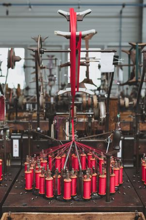  - Métier à tresser en bois