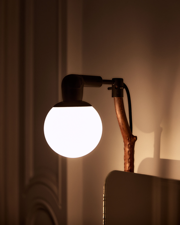  - Cabinet detail