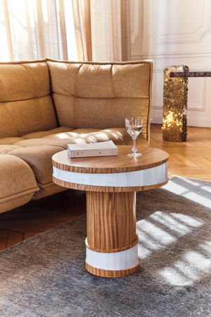  - FLOW Table en gypse & citronnier