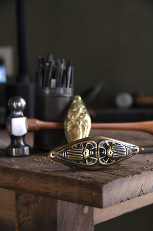  - van Cronenburg - Melolontha Scarab Knob