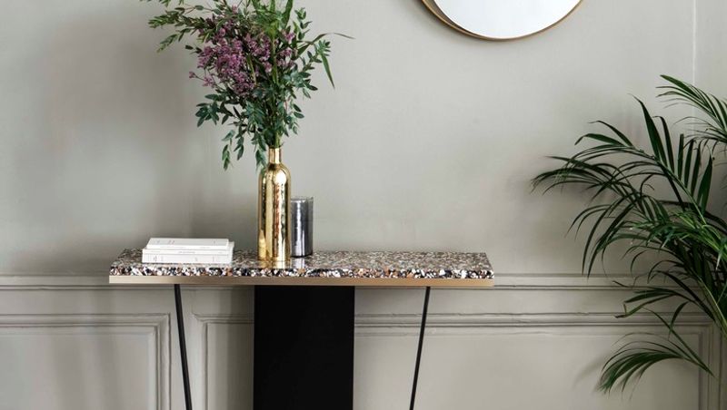 RED EDITION - Horizon Console, Red Edition.