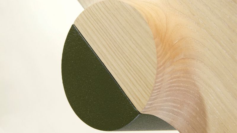 DANIEL X LE 371 - Detail of Plateau wall lamp