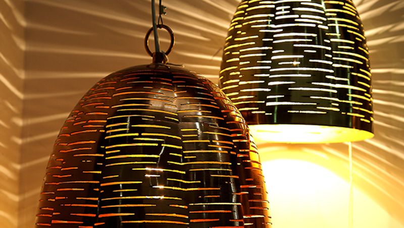 INDIA - MAGIC OF GIFTED HANDS - LAMPS & LIGHTING