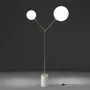 Lampadaires - Lampadaire en marbre blanc, acier doré et verre blanc - ANGEL CERDÁ