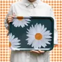 Ustensiles de cuisine - Plateau de service rectangulaire en bois - Marguerite 43x33 cm - MONBOPLATO