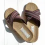 Homewear bien-être - LES MAURICETTES de Sophie, claquettes croisées bordeaux - LES MAURICETTES