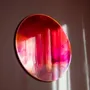 Objets de décoration - Décoration murale Amour par Courtney Kinnare, miroir multicolore rose - TULESTE FACTORY
