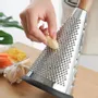 Couteaux - Râpe conique à fromage et légumes avec manche en bois - SOSTRAW & SMARTTHINGS