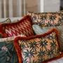 Tissus pour extérieurs - Coussin Laura Mousse & Caramel - PALAIS SUSTAINABLE LUXURY