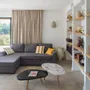 Coffee tables - Coffee table with black stone top - A 3 pattes - Pebble shape - C'EST BIEN FAIT