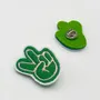 Gifts - Embroidered Pin "Peace" – A bold, meaningful pop touch, handmade in FR - PETIT POIRIER