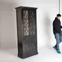 Bibliothèques - Vitrine en bois d'orme couleur noir cassé de 90x45x211 cm - VICAL