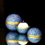 Cadeaux - Bougie Globe Bollywood à l'épicéa - PONPON CURIOSITAS