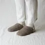Chaussettes - JAPAN MADE Reversible room shoes / Herringbone Check Tweed × Micro Boa - MERIPPA