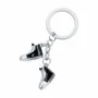 Cadeaux - Porte-clés avec 2 pendentifs : mini ,,CHUCKS'' noirs - TROIKA GERMANY