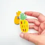 Cadeaux - Pin’s brodé "Pineapple"  - un fruit solaire fait en France - PETIT POIRIER