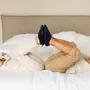 Children's fashion - Chaussons souples d'intérieur - Les Petits Velours Bleu Profond - LES PAS PETITS