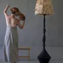 Lampadaires - Stozhar – Sculptural Floor Lamp with Raffia Shade & Biocomposite Base - PLETOSTUDIO