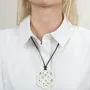 Bijoux - Pendentif fleur en corne noire marbrée - L INDOCHINEUR X RIVÊT