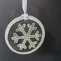 Autres décorations de Noël - Décoration en verre blanche peinte à la main en forme de flocon de neige - CARNEOL GLASS