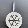 Christmas garlands and baubles - Large rustic Christmas hanger with snowflake - CARNEOL GLASS