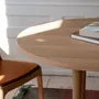 Mobilier et rangements pour bureau - CAST — Table de salle à manger ovale minimaliste en bois de frêne - MOR