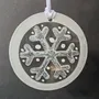 Other Christmas decorations - White hand-painted snowflake-shaped glass ornament - CARNEOL GLASS
