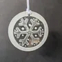 Other Christmas decorations - White hand-painted snowflake-shaped glass ornament - CARNEOL GLASS