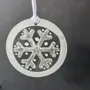 Other Christmas decorations - White hand-painted snowflake-shaped glass ornament - CARNEOL GLASS