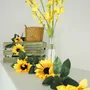 Décorations florales - Guirlande artificielle de tournesols – 7 fleurs – Jaune - LIGNE DÉCO