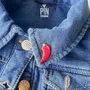 Bijoux - Pin's Piment rouge : Pin's amusant pour les gourmands - PINTONIK