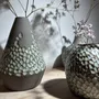 Objets de décoration - Lot de 3 soliflores en grès blanc émaillé - LES POTERIES DE SWANE