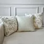 Coussins textile - Housse de coussin décorative Dandy Green à rayures –Collection textile - ROSEBERRY HOME