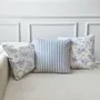 Coussins textile - Housse de coussin décorative Dandy Blue à rayures – Collection textile - ROSEBERRY HOME