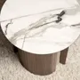 Autres tables  - Table d'appoint ronde en céramique, acier couleur sable et noyer. - ANGEL CERDÁ