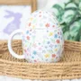 Tasses et mugs - Mug œuf à motif floral printanier - SOMETHING DIFFERENT WHOLESALE