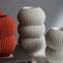 Vases - VASE À FLEURS - GRAND MODÈLE DENA - MENDELEK STUDIO