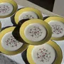 Formal plates - Set of 19 large vintage yellow dinner plates with pink flowers and bor - OFFICE OBJETS