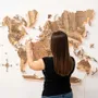 Autres décorations murales - Carte du monde 3D en bois massif, noyer, XL avec détails en acrylique et éclairage LED - ENJOY THE WOOD